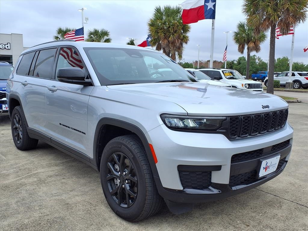 2024 Jeep Grand Cherokee L Altitude Silver at Don McGill Toyota