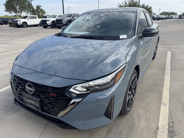2025 Nissan Sentra SR photo 10