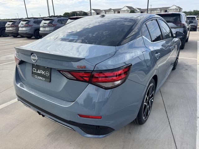 2025 Nissan Sentra SR photo 6