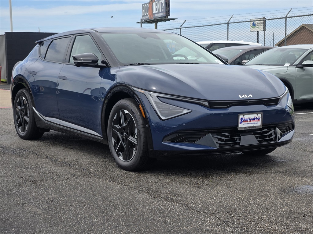 2025 Kia EV6 Wind - 1