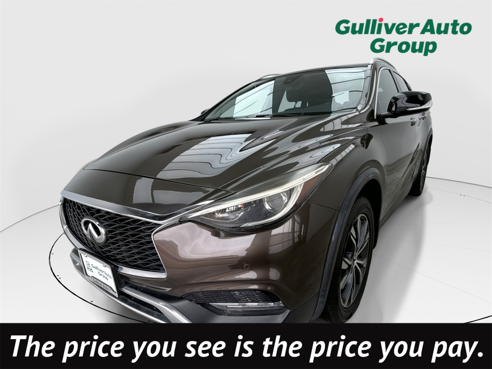 2017 INFINITI QX30 Premium's photo