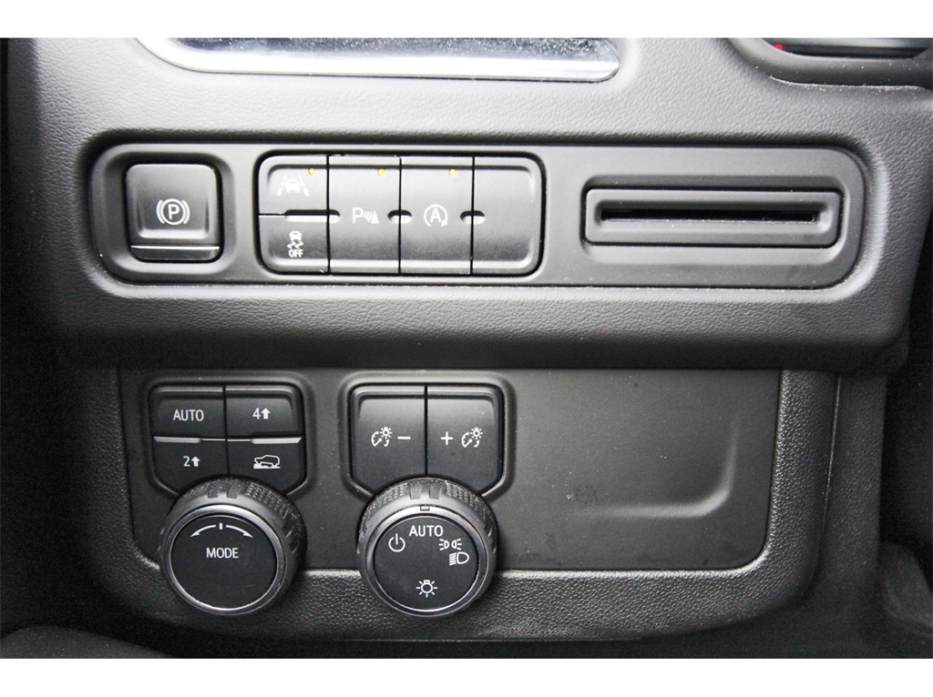 2023 Chevrolet Suburban LT Black at Baytown Hyundai