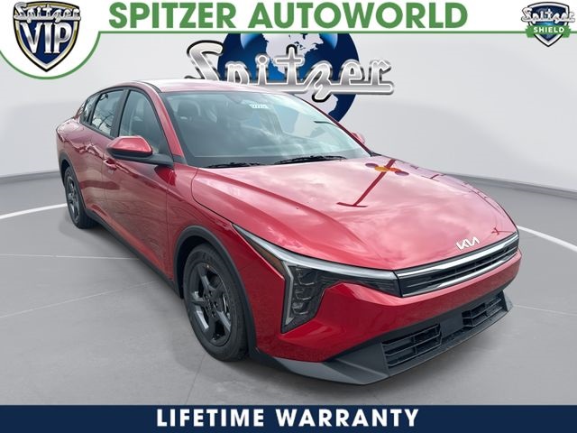 Currant Red 2026 Kia K4 Sedan Front-Wheel Drive Continuously Variable Transmission