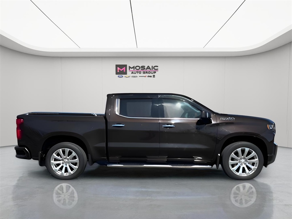 Used 2019 Chevrolet Silverado 1500 High Country with VIN 1GCUYHED8KZ106182 for sale in Zumbrota, Minnesota