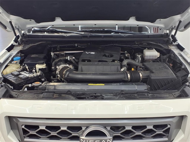 2022 Nissan Frontier SV - 9