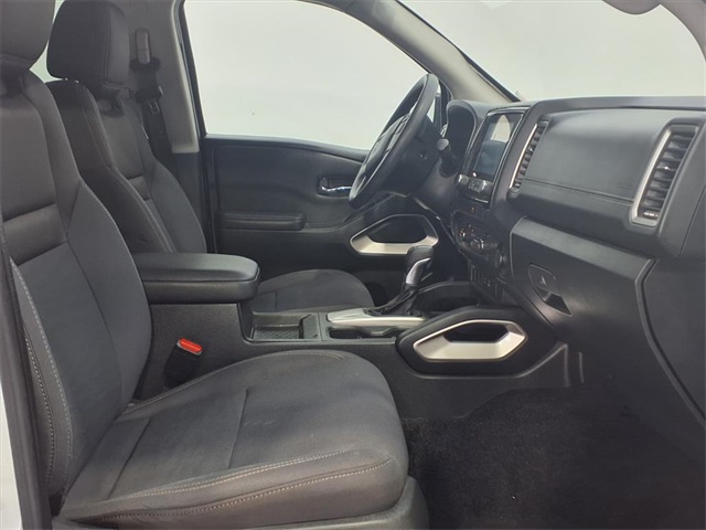 2022 Nissan Frontier SV - 5