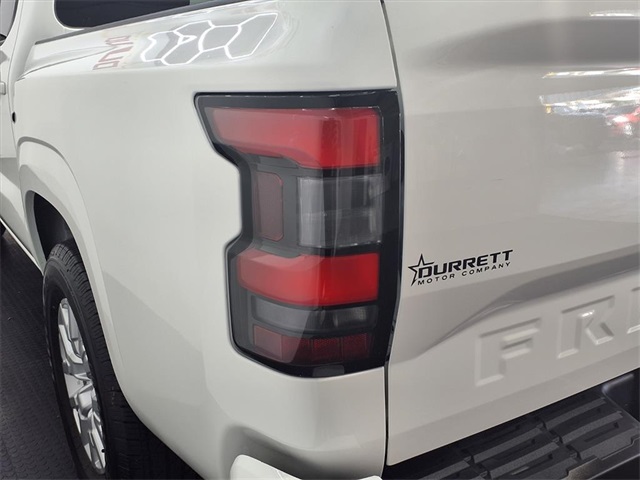 2022 Nissan Frontier SV - 6