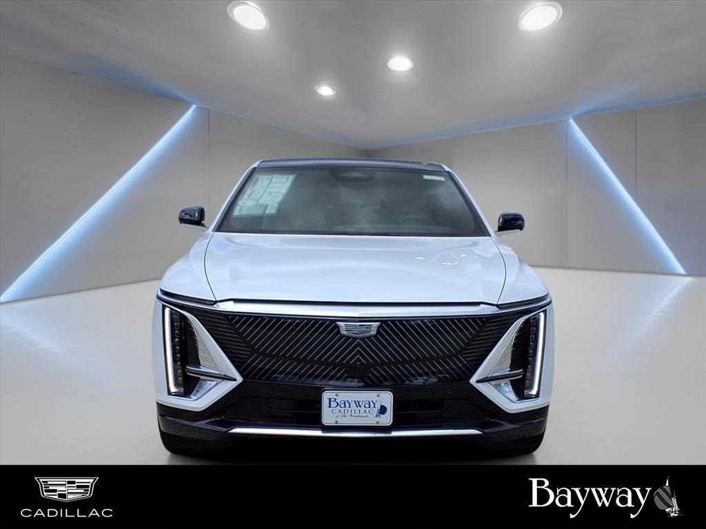 2025 Cadillac LYRIQ Luxury White at Ultimate Motorsports