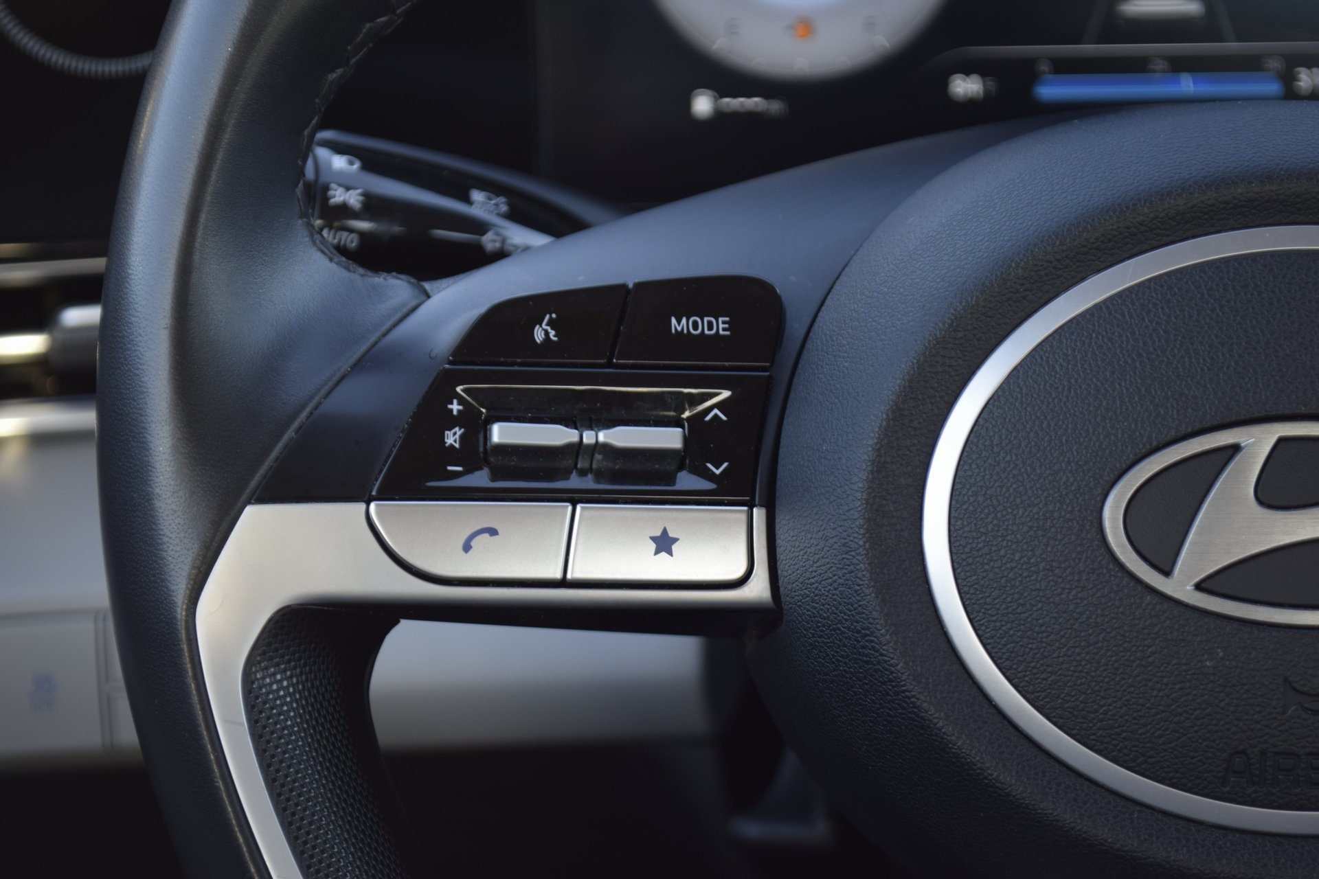 2024 Hyundai Elantra Limited Gray at Bayway Cadillac Southwest