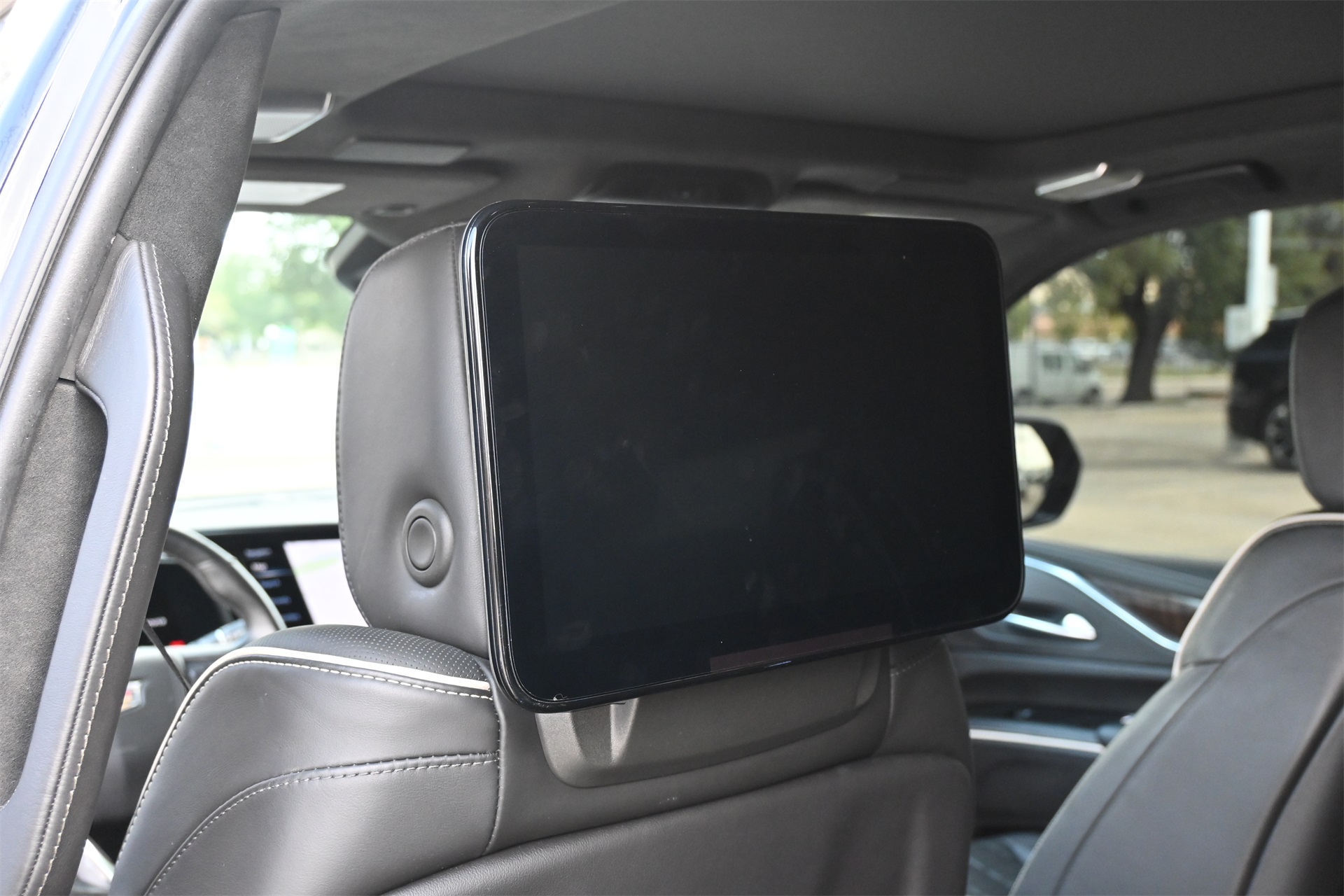 2021 Cadillac Escalade Premium Luxury Platinum Black at Bayshore Chrysler Jeep Dodge Ram