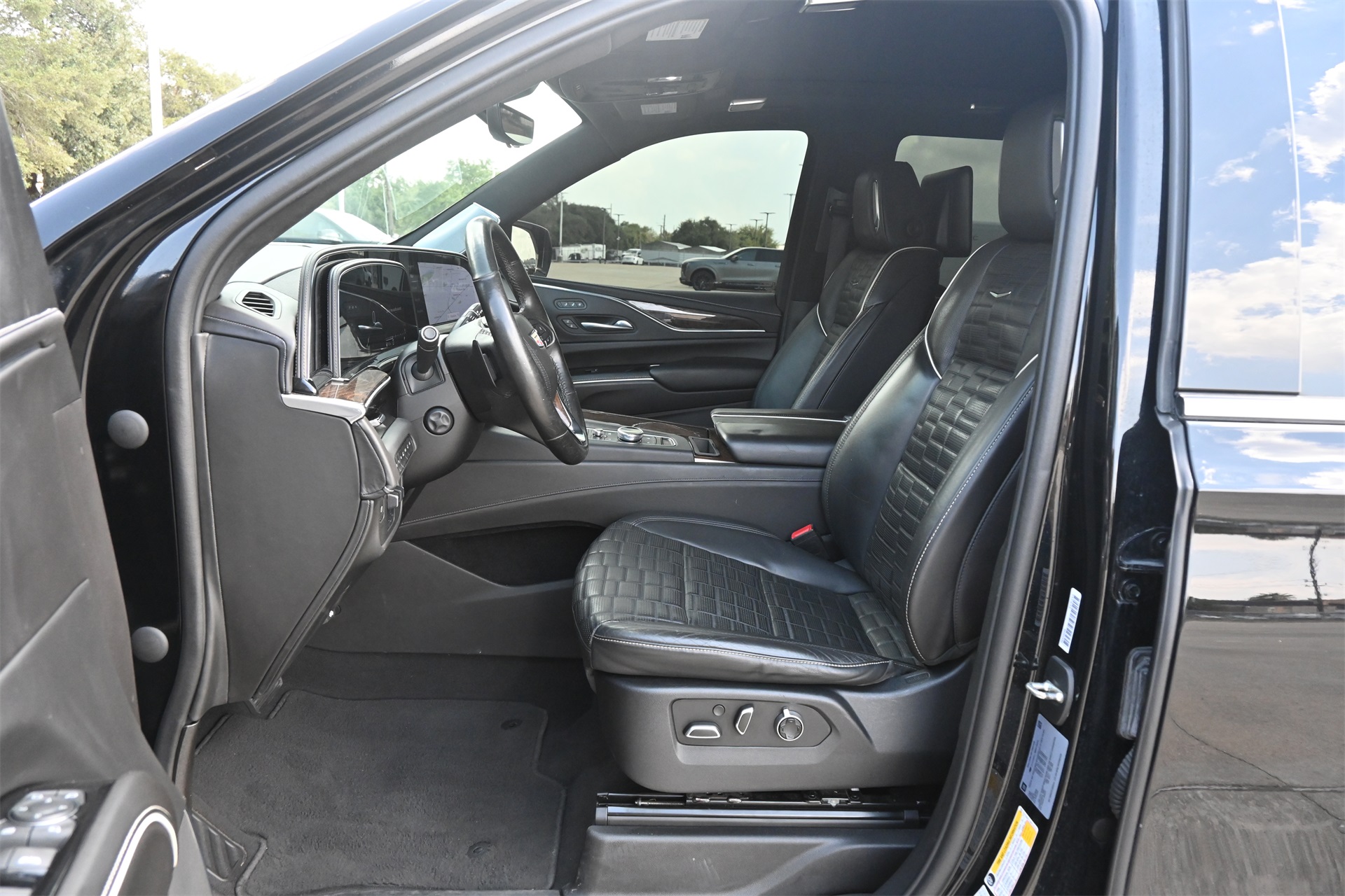 2021 Cadillac Escalade Premium Luxury Platinum Black at Bayshore Chrysler Jeep Dodge Ram