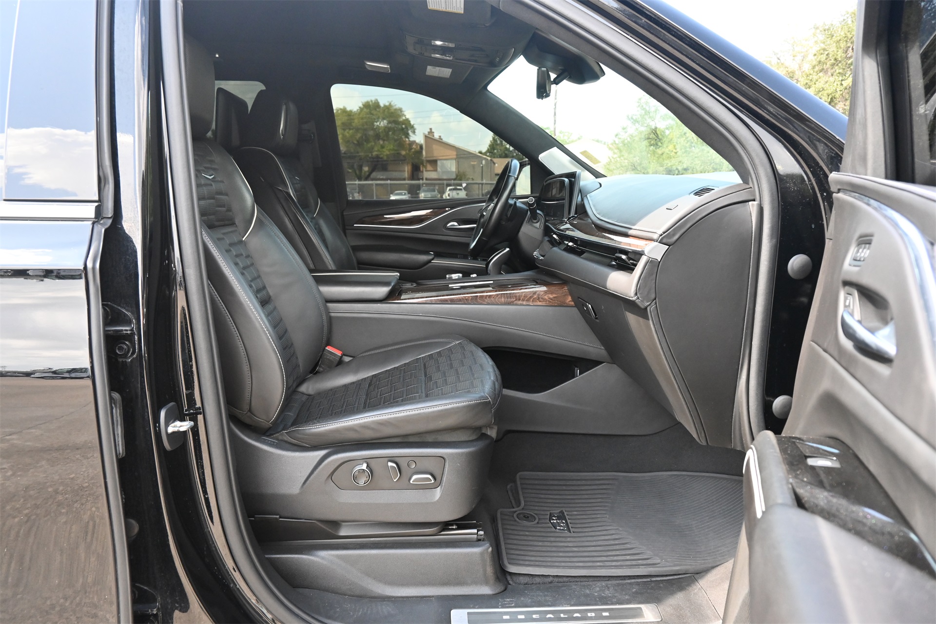 2021 Cadillac Escalade Premium Luxury Platinum Black at Bayshore Chrysler Jeep Dodge Ram