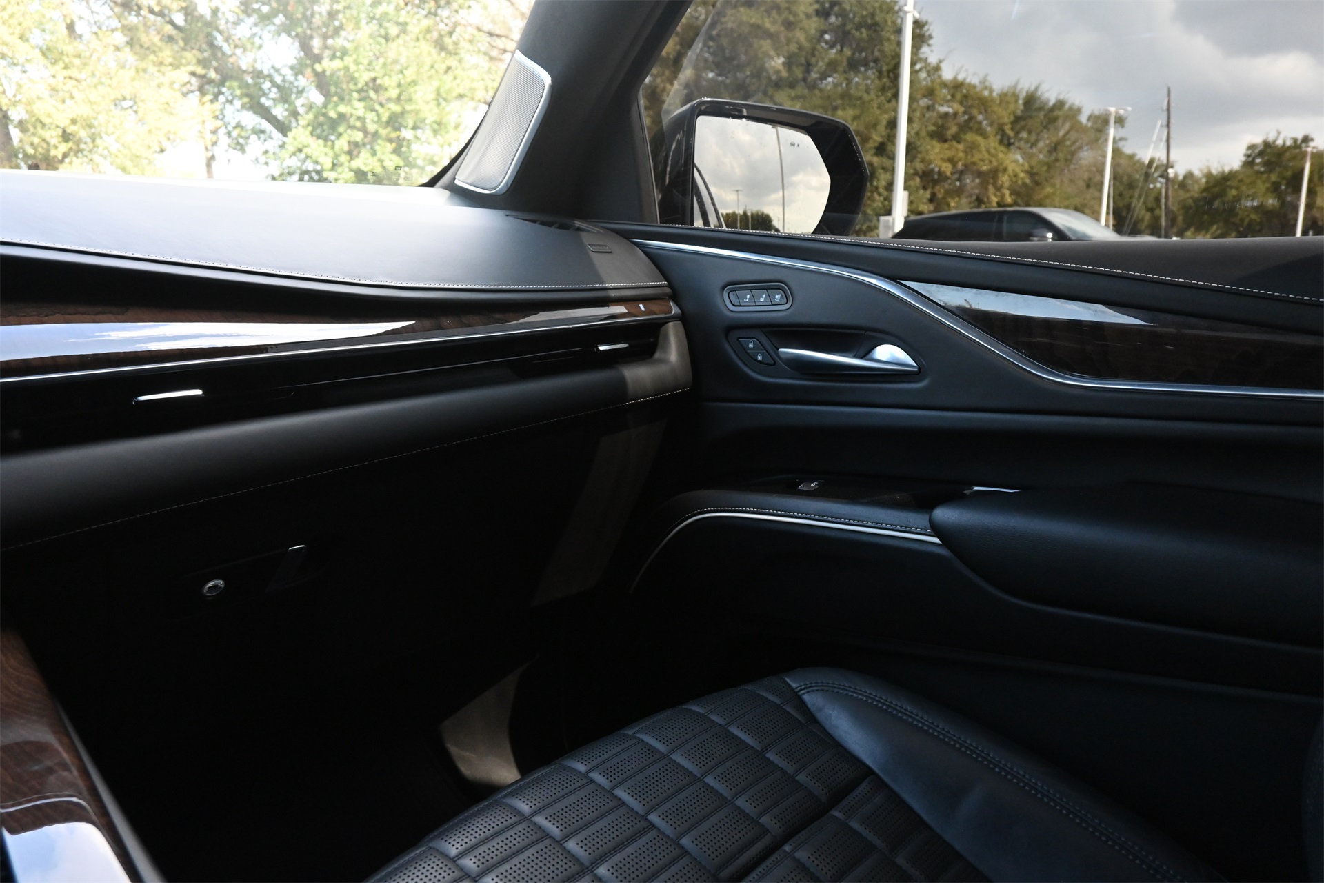 2021 Cadillac Escalade Premium Luxury Platinum Black at Bayshore Chrysler Jeep Dodge Ram