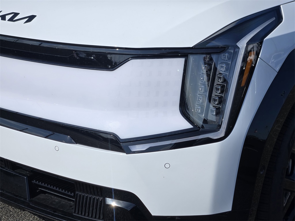 2026 Kia EV9 Land White at Shottenkirk Kia Fort Bend