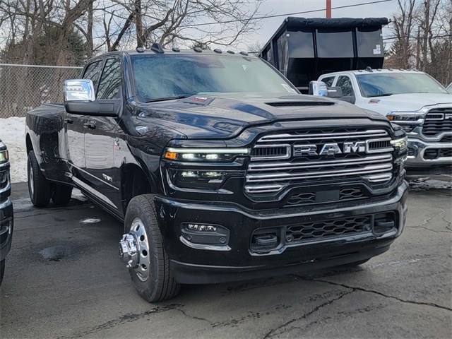 2026 RAM 3500 Laramie Crew Cab LB DRW 4WD