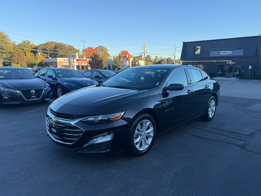 Mosaic Black Metallic 2024 Chevrolet Malibu Sedan Front-Wheel Drive Continuously Variable Transmission