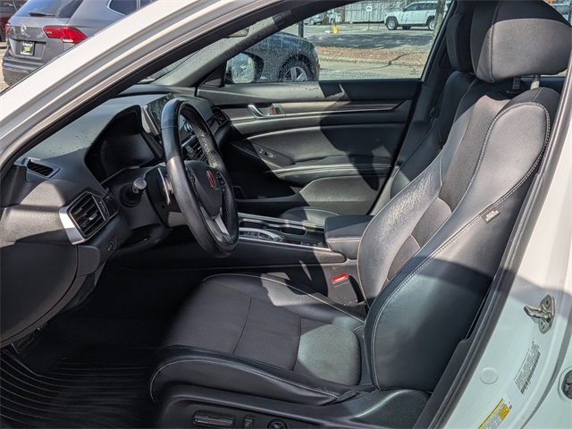 2018 Honda Accord Sport 2.0T - 11