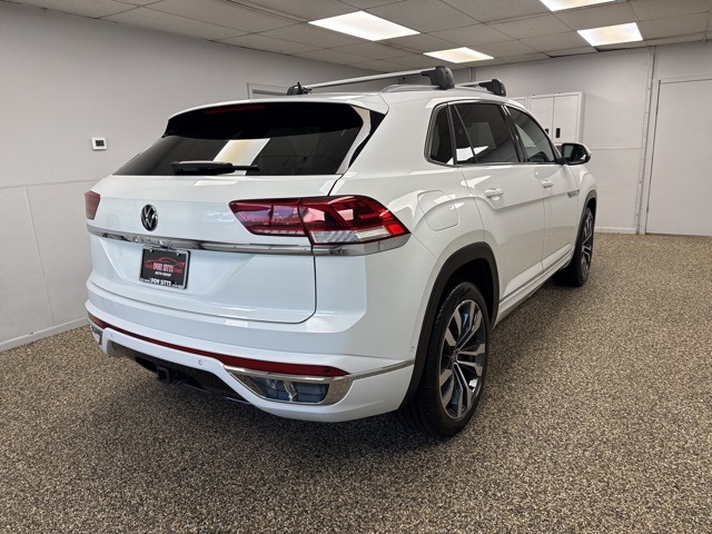 2023 Volkswagen Atlas Cross Sport V6 SEL Premium R-Line photo 3