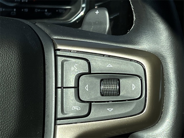 2023 Chevrolet Silverado 1500 High Country - 11