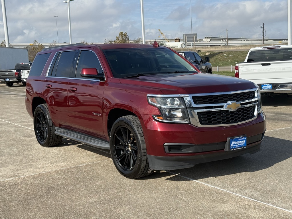 2017 Chevrolet Tahoe LT - 4