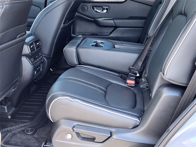 2025 Honda Pilot Elite photo 17