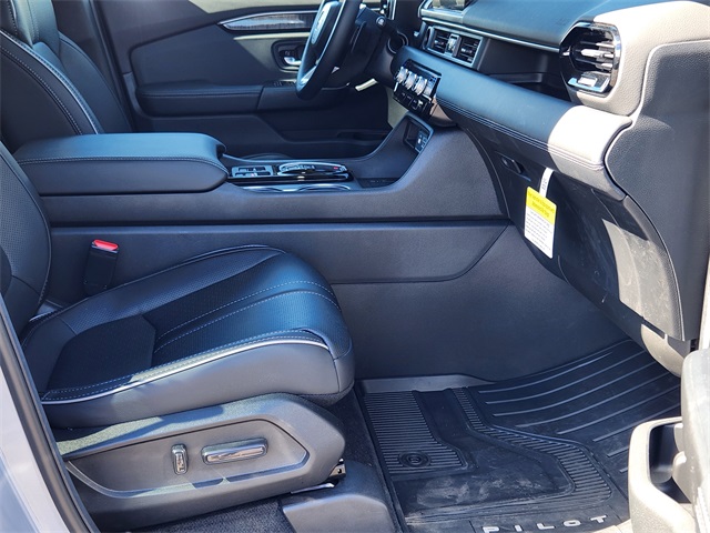 2025 Honda Pilot Elite photo 21