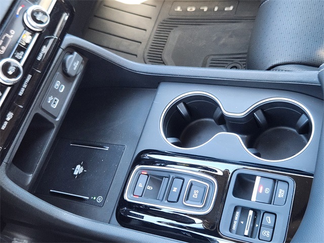 2025 Honda Pilot Elite photo 30