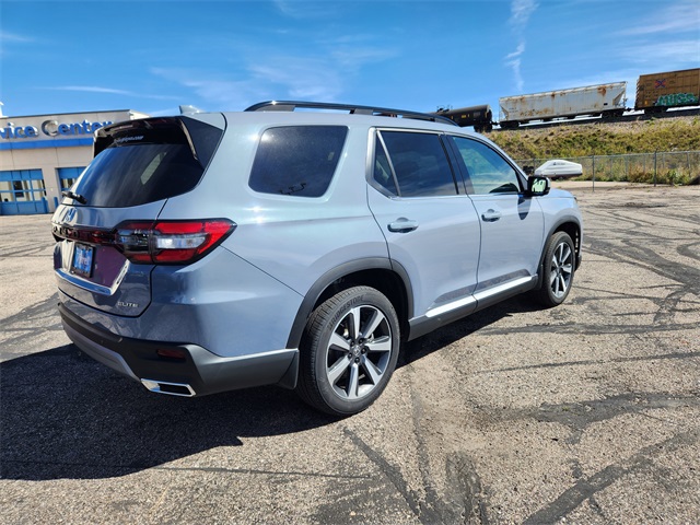 2025 Honda Pilot Elite photo 4