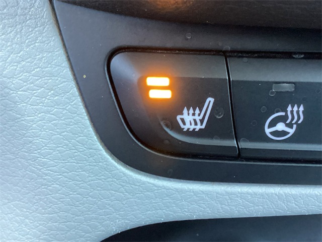 Used Car 2015 Jeep Renegade  Latitude For Sale Under $12,000 In San Antonio, Texas