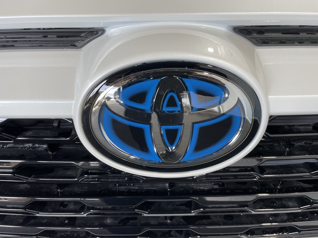 Thumbnail: 2025 Toyota RAV4 - 13