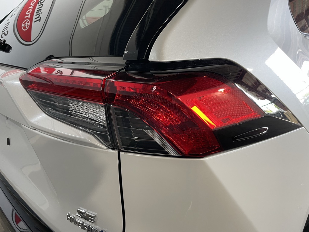 Thumbnail: 2025 Toyota RAV4 - 16