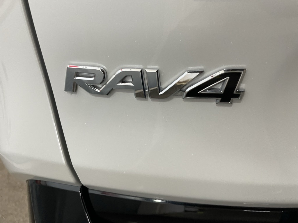 Thumbnail: 2025 Toyota RAV4 - 22