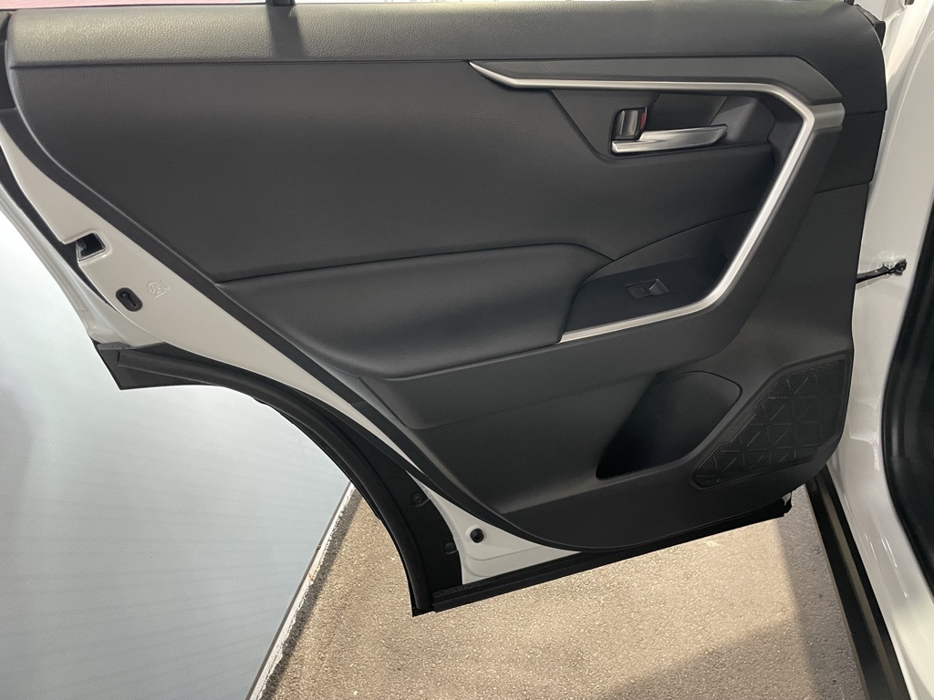 Thumbnail: 2025 Toyota RAV4 - 25