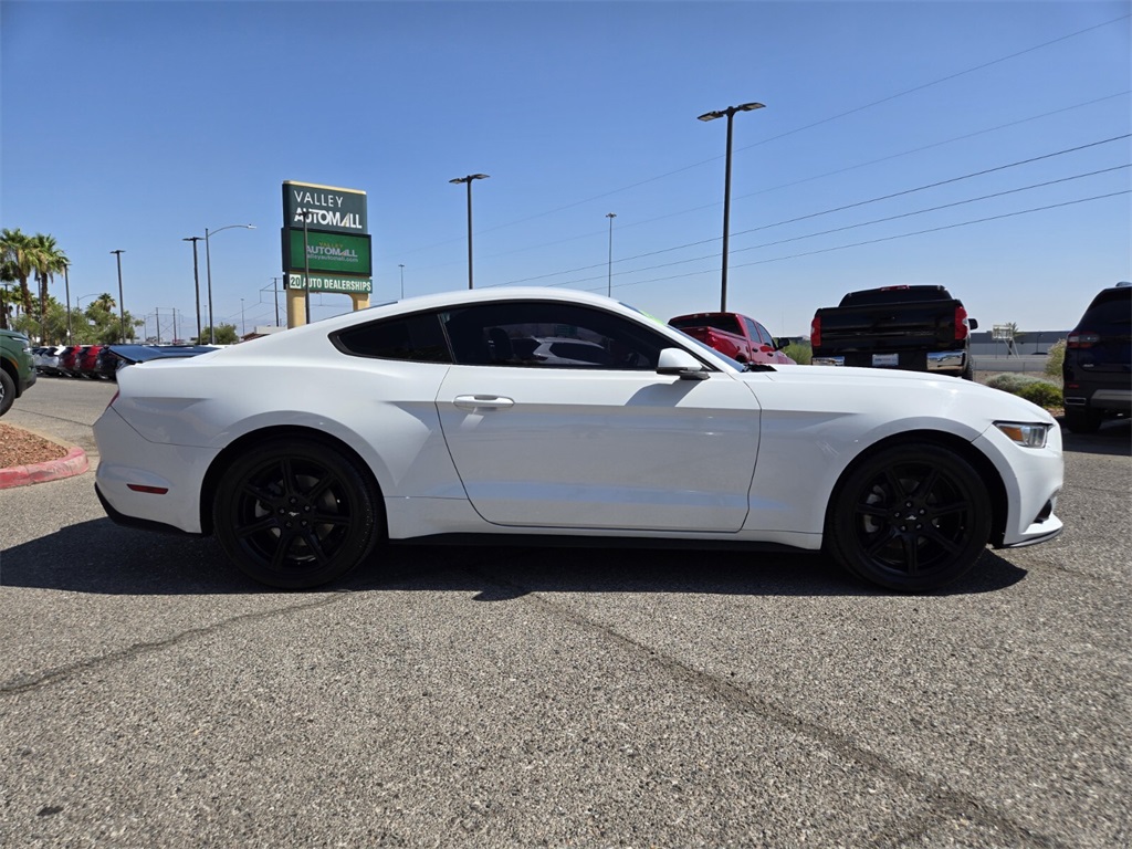 2016 Ford Mustang EcoBoost Premium photo 6