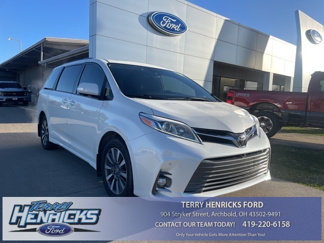 2020 Toyota Sienna XLE 7-Passenger AWD