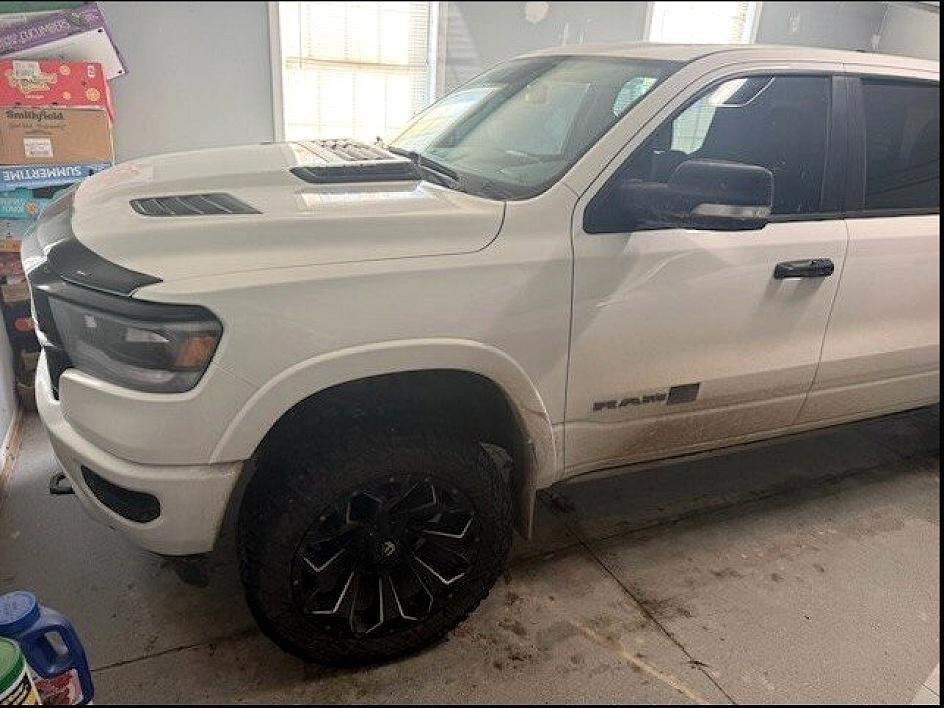 2020 RAM 1500 Laramie Crew Cab 4WD