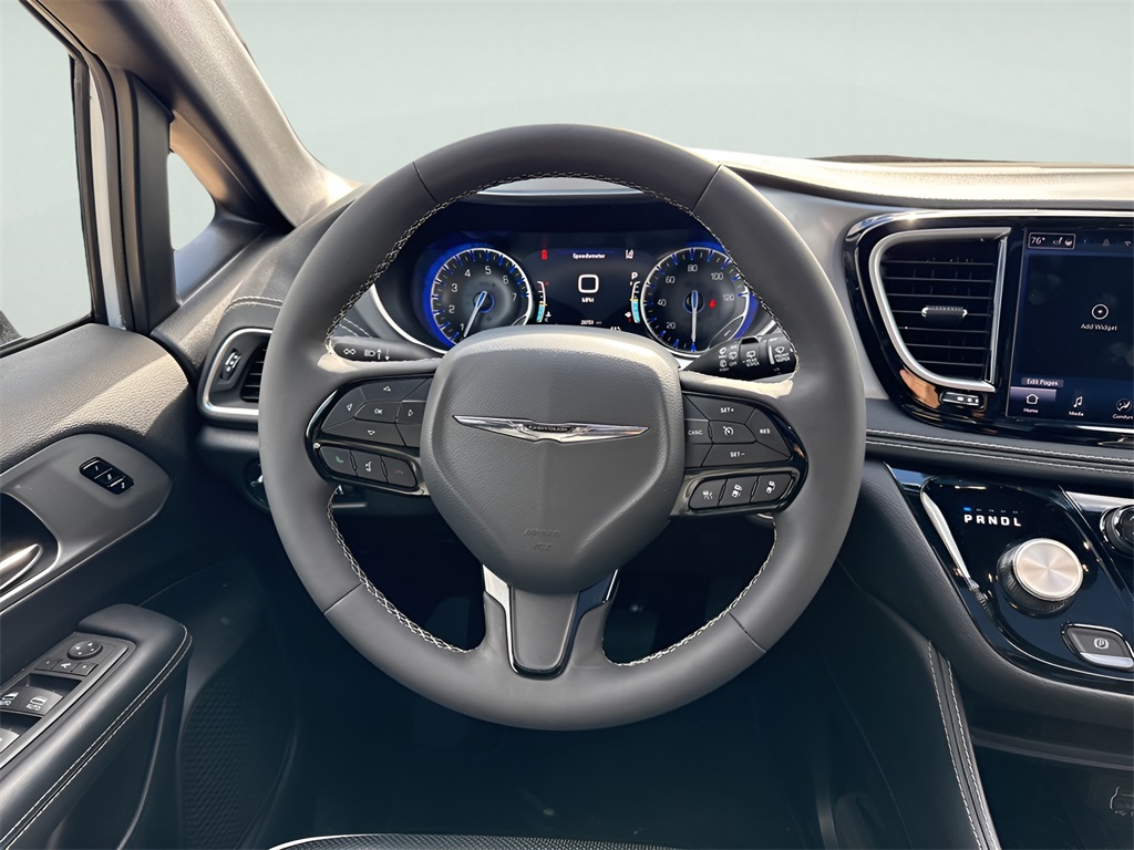 2025 Chrysler Pacifica