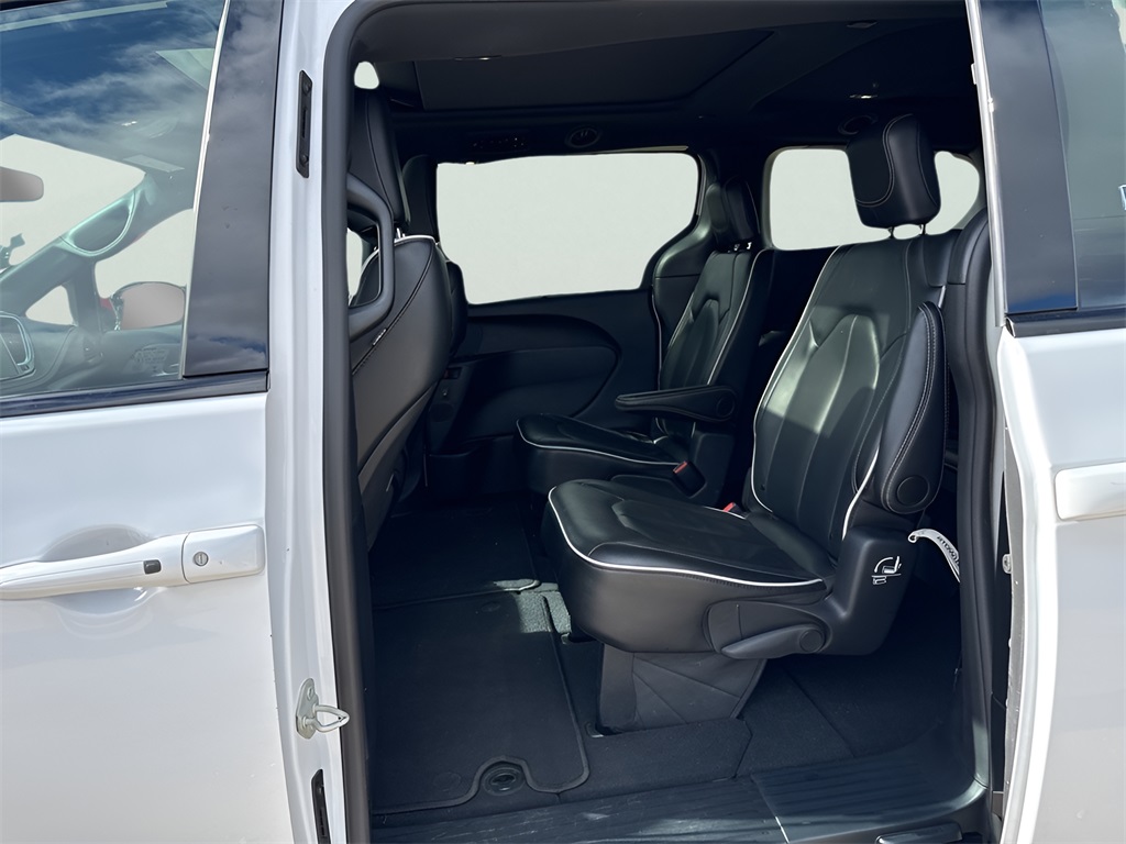 2025 Chrysler Pacifica