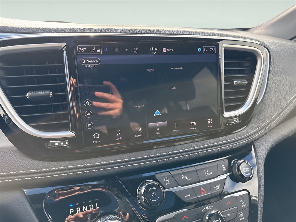 2025 Chrysler Pacifica