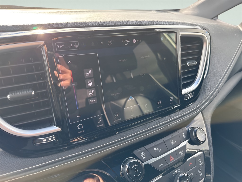 2025 Chrysler Pacifica