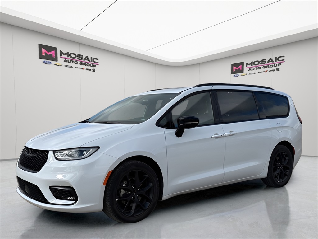 2025 Chrysler Pacifica