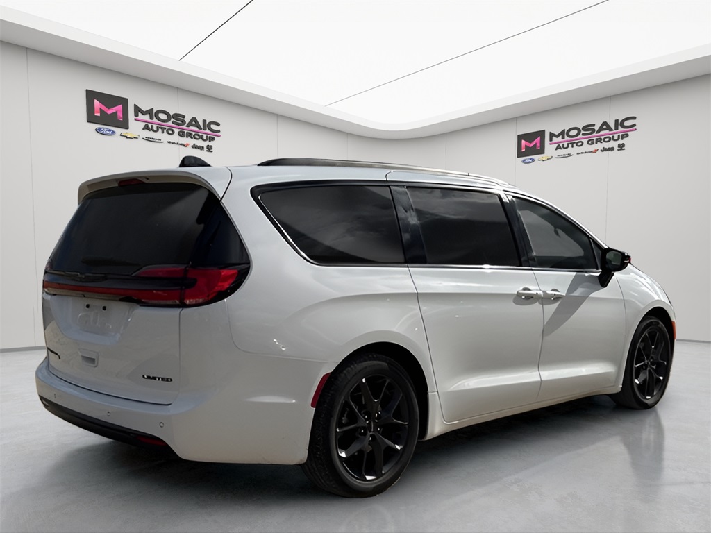 2025 Chrysler Pacifica