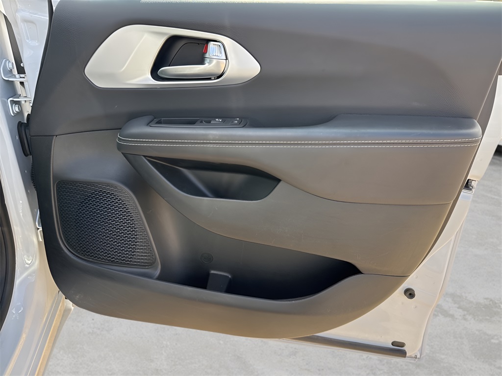 2025 Chrysler Pacifica