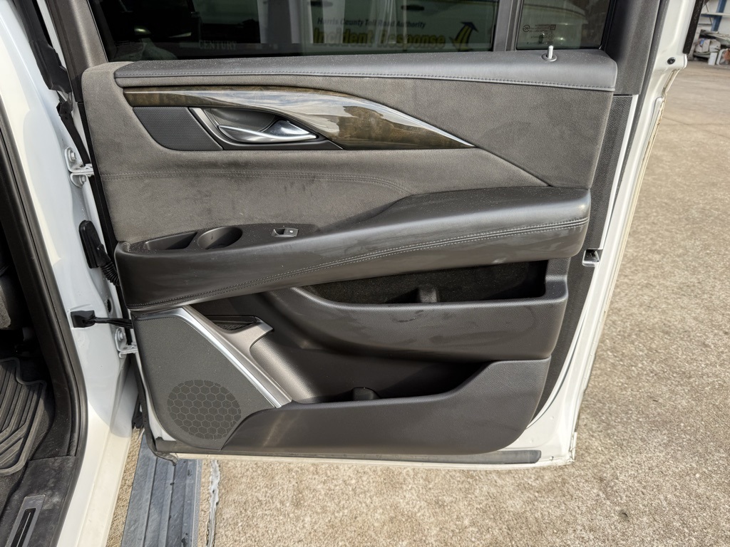 2018 Cadillac Escalade ESV Platinum Edition White at Bayway Cadillac Southwest