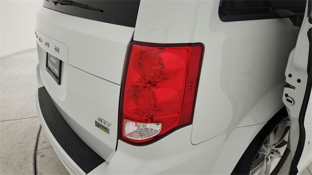 2016 Dodge Grand Caravan SXT White at Durrett Motor Company