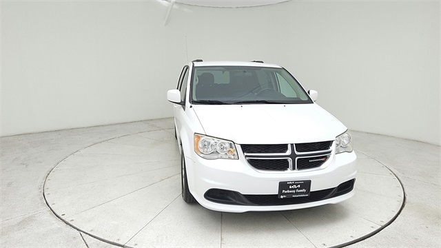 2016 Dodge Grand Caravan SXT White at Durrett Motor Company