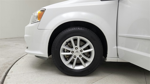 2016 Dodge Grand Caravan SXT White at Durrett Motor Company