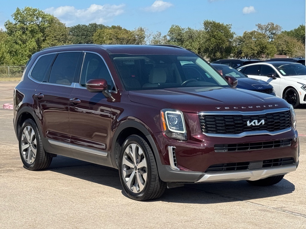 2022 Kia Telluride S Purple at Community Kia