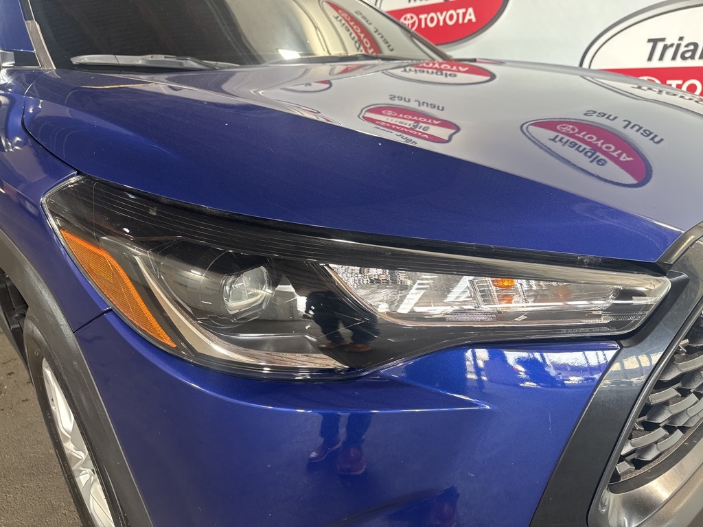 Thumbnail: 2023 Toyota Corolla Cross - 10