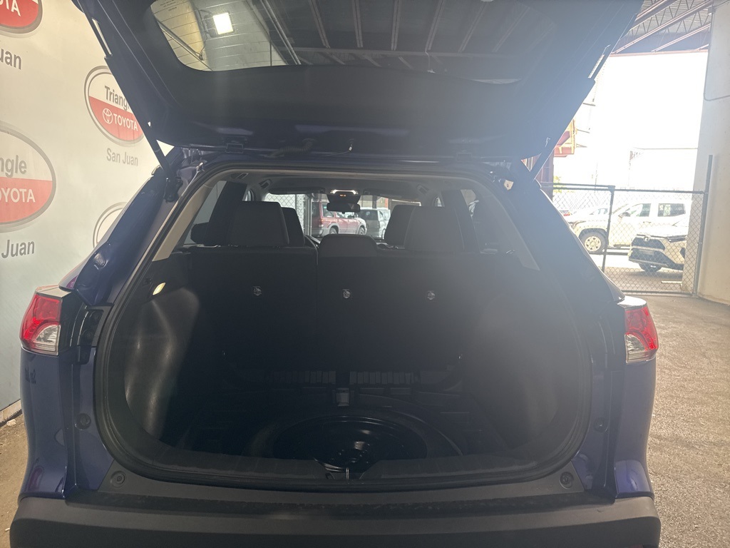 Thumbnail: 2023 Toyota Corolla Cross - 22